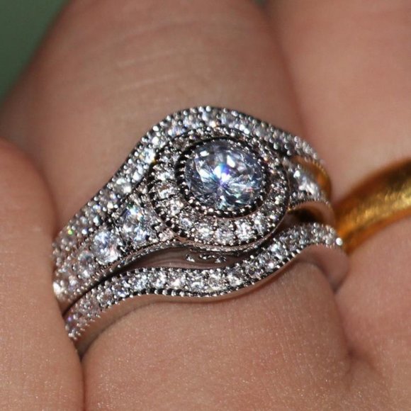 NEW 18K White Gold Diamond Halo 3 PC Ring Set - Picture 2 of 7